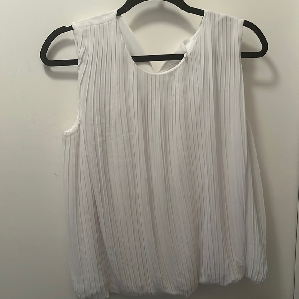 🌻Calvin Klein pleated blouse